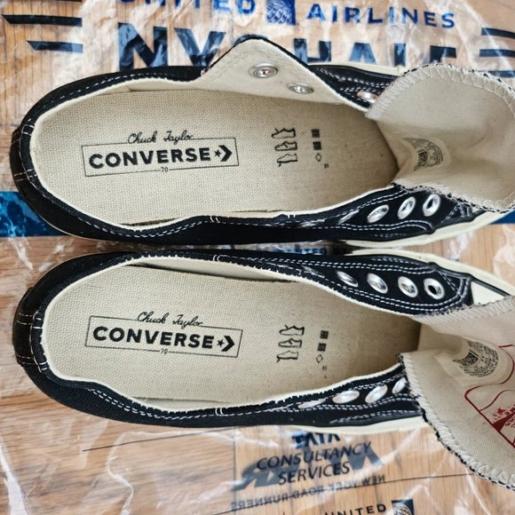 Like New Chuck 70 Low Top - Black - Picture 4 of 9